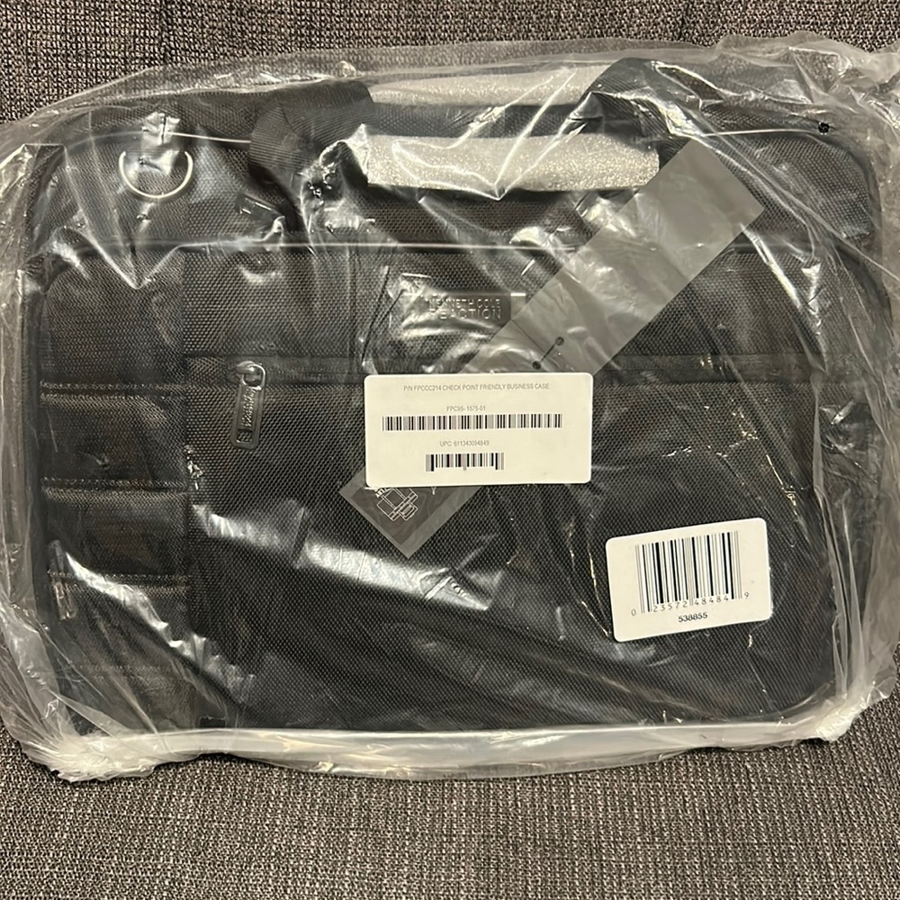 Kenneth Cole unisex laptop bag